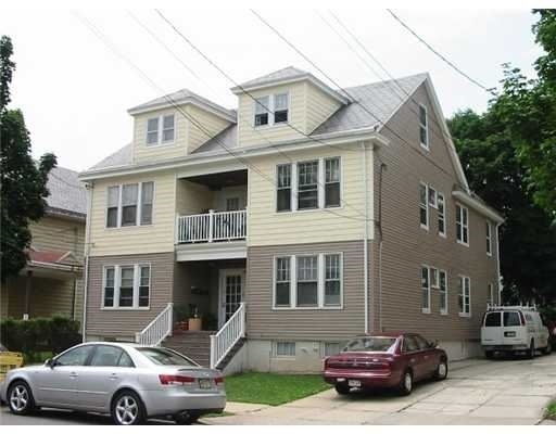 24 Hale St in New Brunswick, NJ - Building Photo