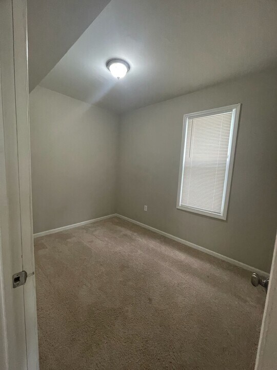 645 Adams Ave, Unit 2 in Elizabeth, NJ - Building Photo