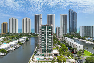 Marina del Viento in Sunny Isles Beach, FL - Building Photo - Building Photo