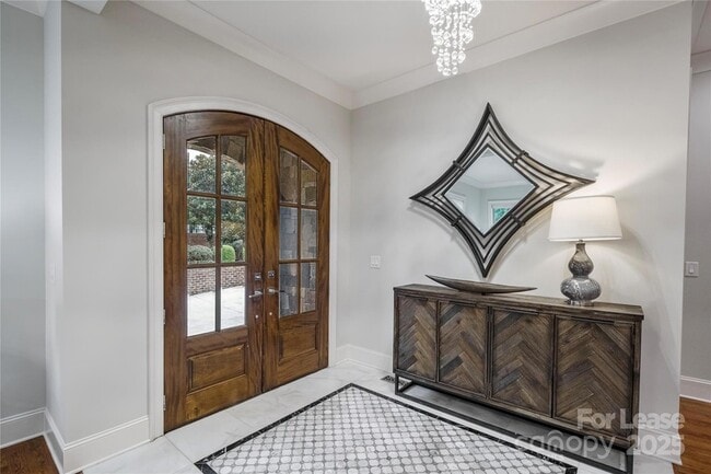 17136 Carolina Academy Rd in Charlotte, NC - Foto de edificio - Building Photo