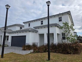 14894 SW 163rd St in Miami, FL - Building Photo
