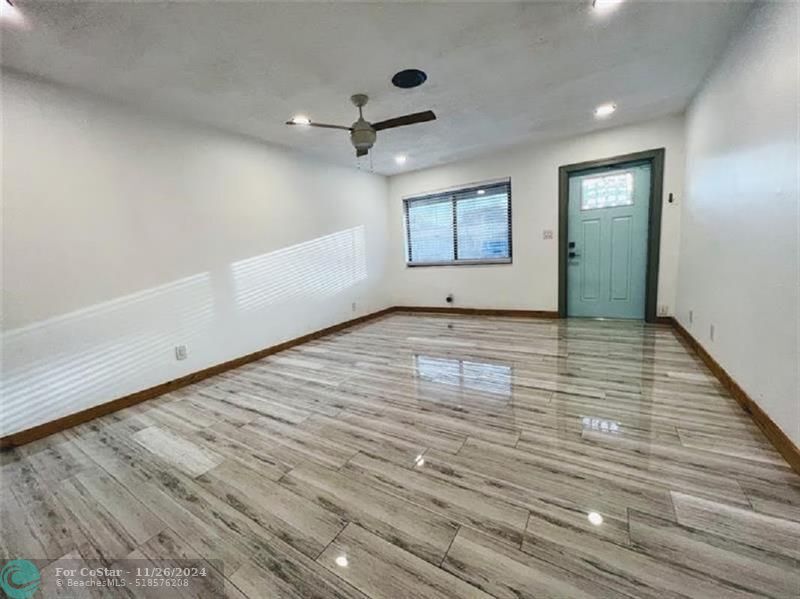 2626 NE 10th Terrace in Wilton Manors, FL - Building Photo