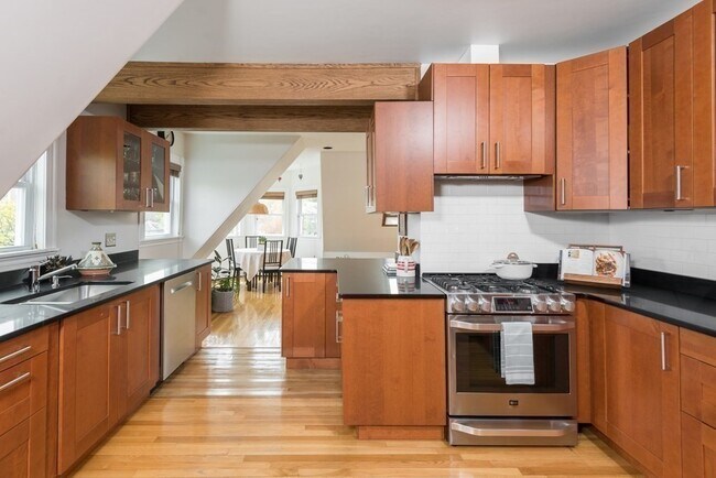 property at 185 Davis Ave