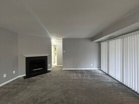 5400 Cedar Ln in Columbia, MD - Building Photo
