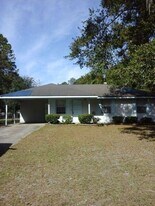 209 Herty Ln in Hinesville, GA - Building Photo