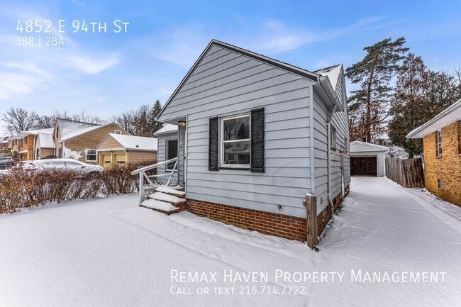 4852 E 94th St in Garfield Heights, OH - Building Photo - Building Photo