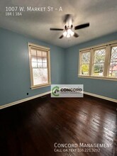 1007 W Market St in Greensboro, NC - Building Photo - Building Photo