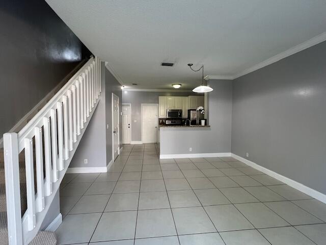 2163 Madeira Dr in Weston, FL - Foto de edificio - Building Photo