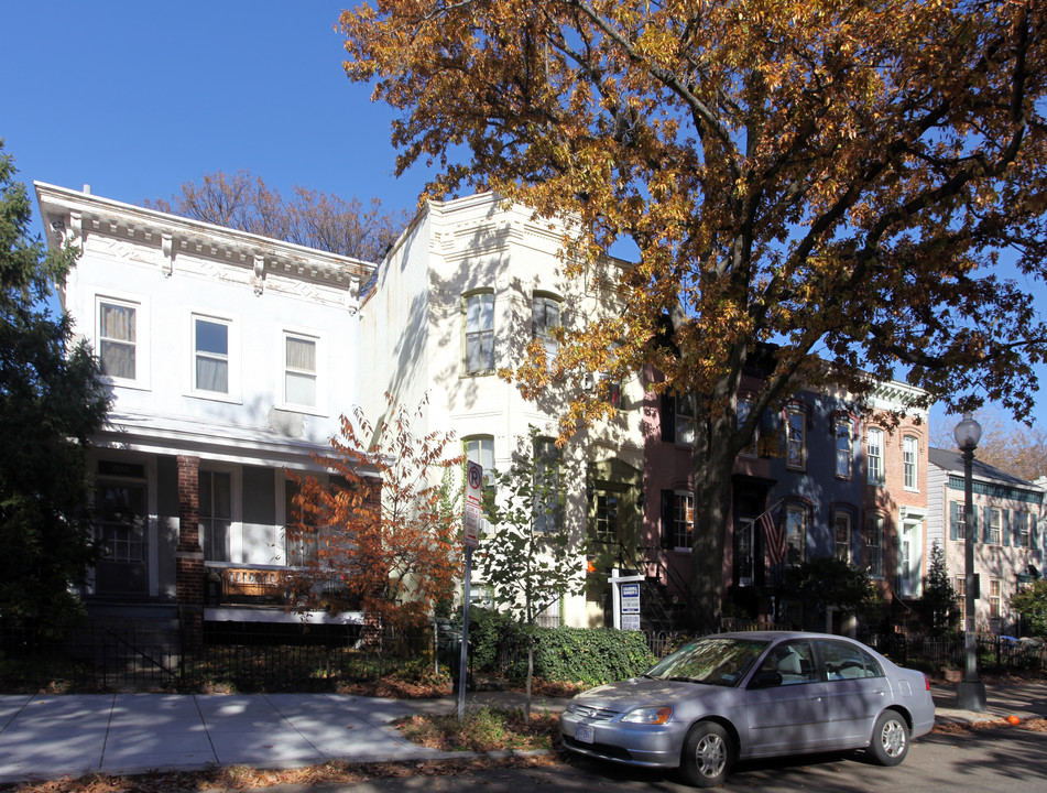 602 E St SE in Washington, DC - Foto de edificio