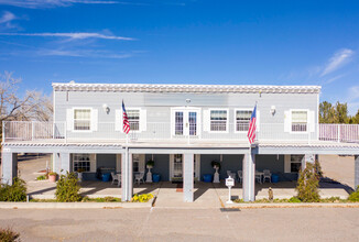 Step Back Inn Apartments in Aztec, NM - Building Photo - Building Photo