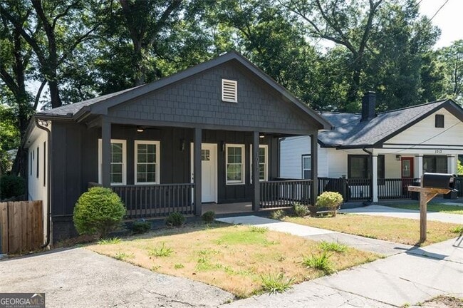 1017 Ashby Terrace NW in Atlanta, GA - Building Photo - Building Photo