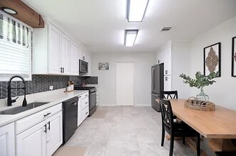 152 Bayou Vista Dr in Thibodaux, LA - Foto de edificio - Building Photo