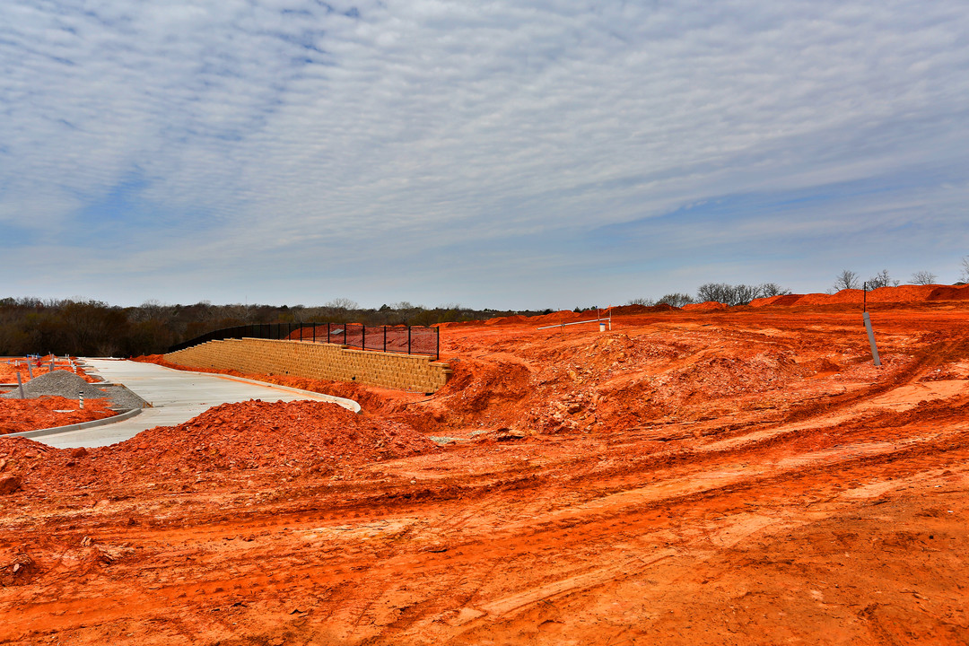 Bradbury Station Duplexes in Edmond, OK - Building Photo