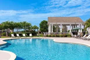 Hawthorne Crestview in Warner Robins, GA - Building Photo