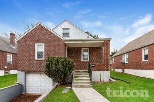 3017 Lavender Ave in Parkville, MD - Building Photo