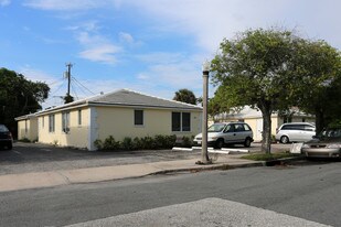 310-312 Walton Blvd in West Palm Beach, FL - Building Photo