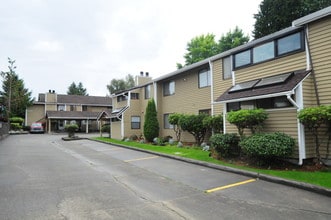 West Terrace Apartments in University Place, WA - Building Photo - Building Photo