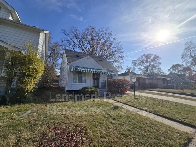 19960 Wisconsin St in Detroit, MI - Foto de edificio - Building Photo