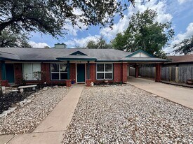 808 Lone Star Dr in Cedar Park, TX - Building Photo
