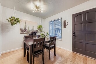 7451 Bradburn Blvd, Unit 2 in Westminster, CO - Foto de edificio - Building Photo