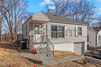 4019 N 44th St in Omaha, NE - Building Photo - Building Photo