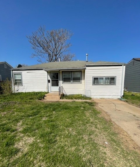 1043 S Richmond Ave in Wichita, KS - Building Photo - Building Photo