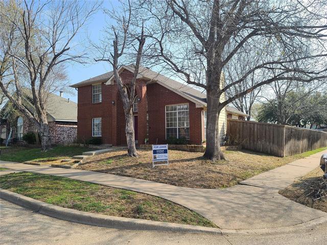 2100 Riverplace Dr in Flower Mound, TX - Building Photo