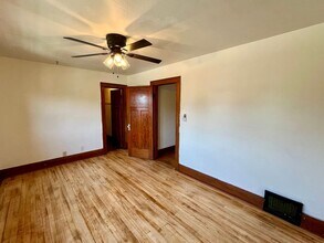 733 S 6th Ave-Unit -Upper in Wausau, WI - Building Photo - Building Photo