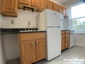 195 Park Dr in Boston, MA - Foto de edificio - Building Photo