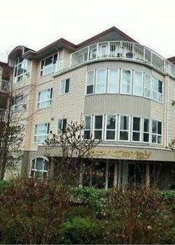 Monterey in White Rock, BC - Building Photo - Building Photo