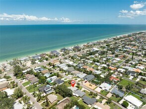 114 8th St in Belleair Beach, FL - Building Photo - Building Photo