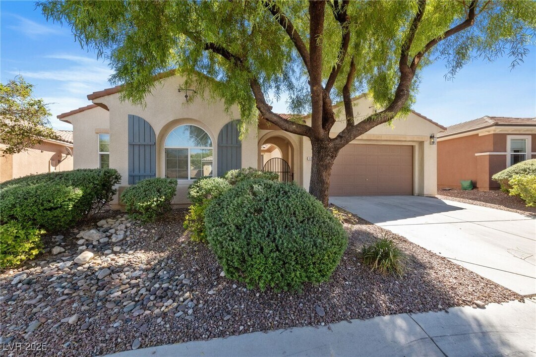 916 Viscanio Pl in Las Vegas, NV - Building Photo