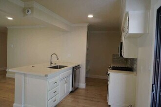 8021 Glen Eva Way in Citrus Heights, CA - Building Photo - Building Photo