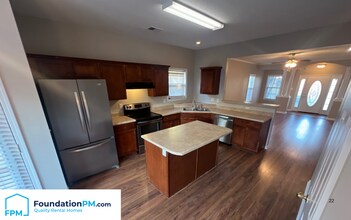 2283 Purple Leaf Ln in Memphis, TN - Building Photo - Building Photo