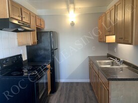 84 Twin Beeches in Rochester, NY - Building Photo