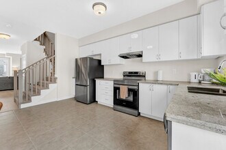 653 Colborne St in Brantford, ON - Building Photo - Building Photo