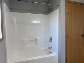 819 5th St S in Moorhead, MN - Building Photo - Building Photo