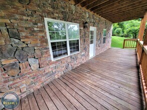 647 Junaluska Rd in Boone, NC - Building Photo - Building Photo
