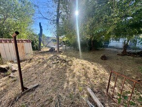 915 Rosario St in Laredo, TX - Building Photo - Building Photo