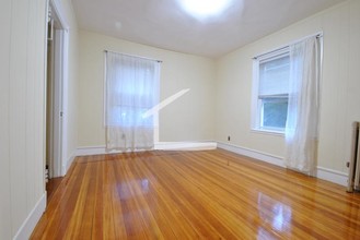 93 Williston Rd, Unit 1 in Brookline, MA - Building Photo - Building Photo