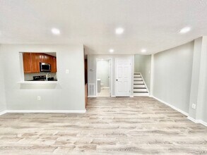 60 Whitechurch Ct in Germantown, MD - Building Photo - Building Photo