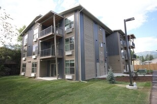 718 Edgewood Pl in Whitefish, MT - Building Photo