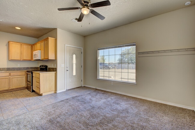 727 Stampede Dr in Nampa, ID - Building Photo - Building Photo