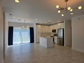 3442 NW 36th Ave in Okeechobee, FL - Building Photo - Building Photo