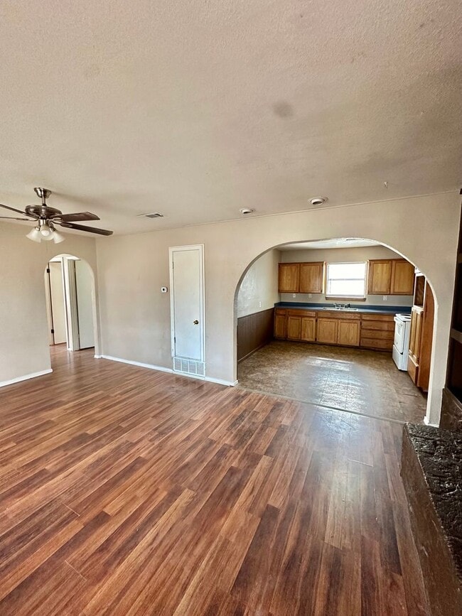 2701 Raney St in San Angelo, TX - Building Photo - Building Photo