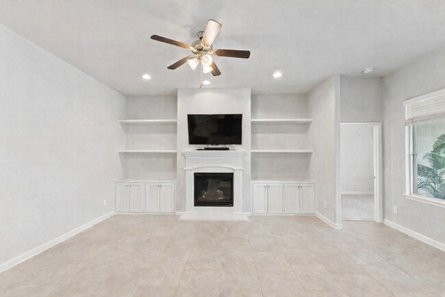 4039 Prairie Landing Ln