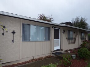 4748 Ward Dr NE in Salem, OR - Building Photo - Building Photo
