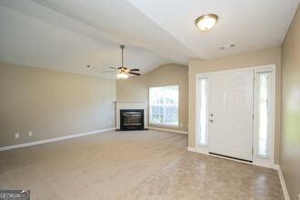 1260 Creekview Cir in Riverdale, GA - Building Photo - Building Photo