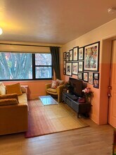 604 Longfellow St NW, Unit 305 in Washington, DC - Foto de edificio - Building Photo