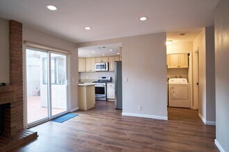 1217 Cobblestone Ln in Santa Maria, CA - Building Photo - Building Photo